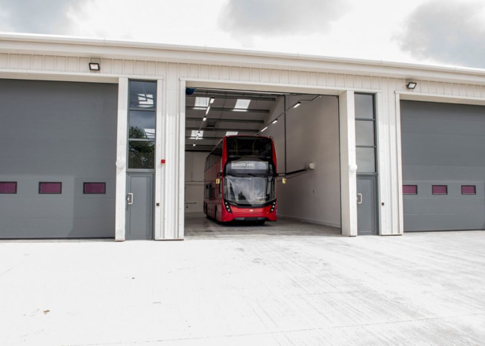 9. Bus / Coach, Garage (treble+)
