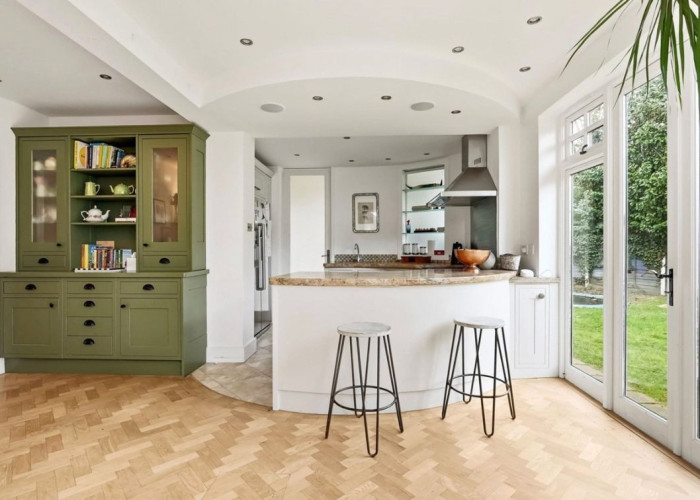 9. Kitchen