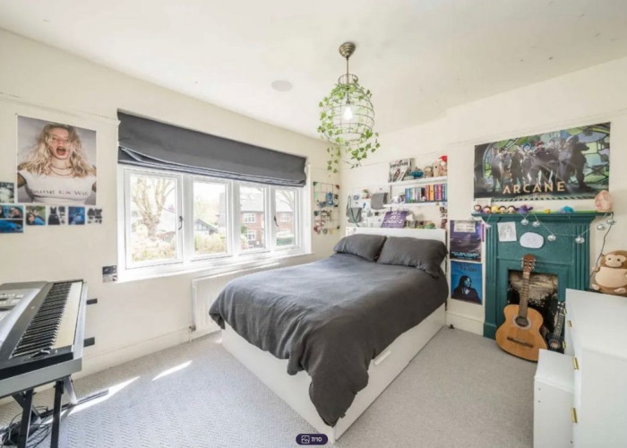 20. Fireplace, Bedroom (Double)