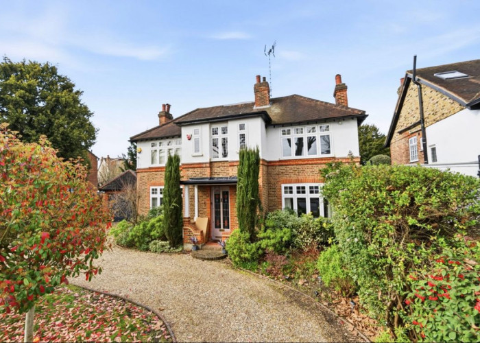Striking Arts & Crafts Property for Filming