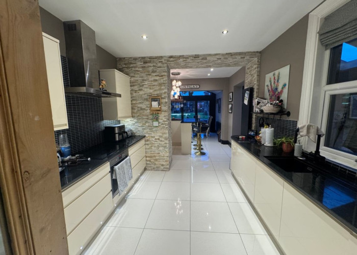 6. Kitchen, Kitchen (White units)
