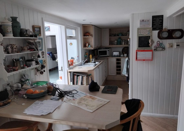 9. Kitchen