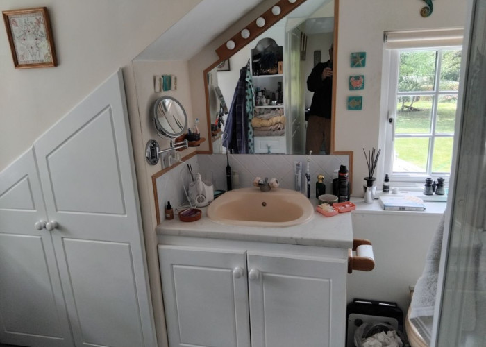 18. Shower Room