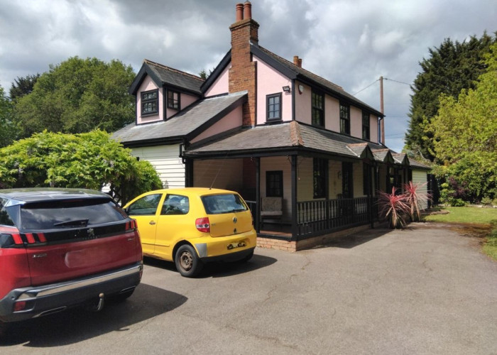 2. Exterior, Driveway