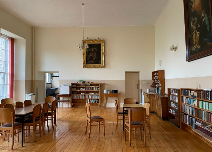 31. Classroom, Meeting Room, Wooden Floor