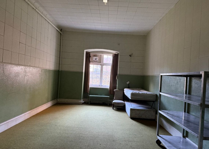 41. Bedroom