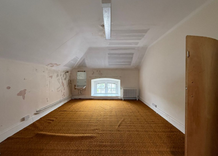 57. Empty / Spare Room, Attic/Loft
