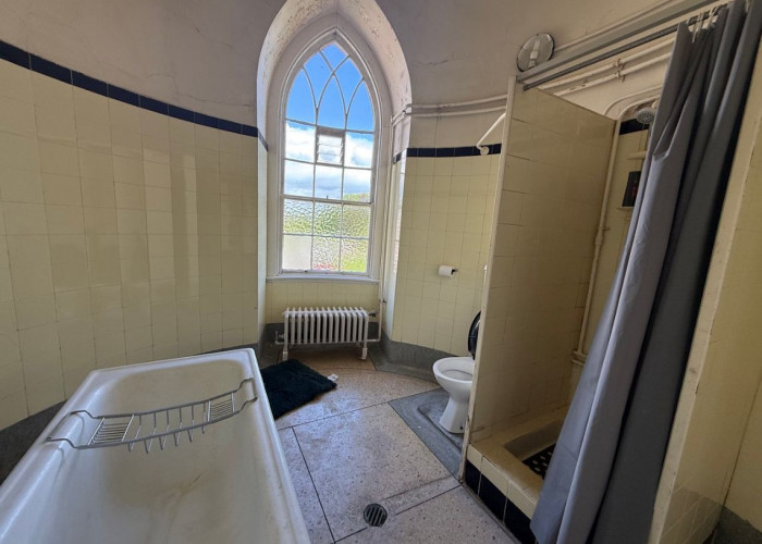 74. Bathroom, Windows, Bathroom (Shower and bath)