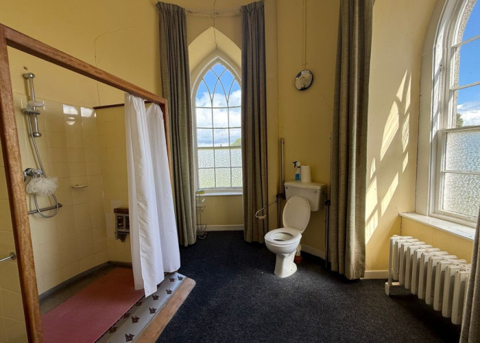 90. Castle, Shower Room, Windows