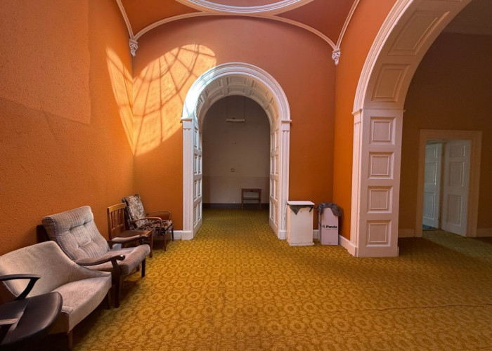 47. Hall, Styled Ceiling, Skylight, Colourful