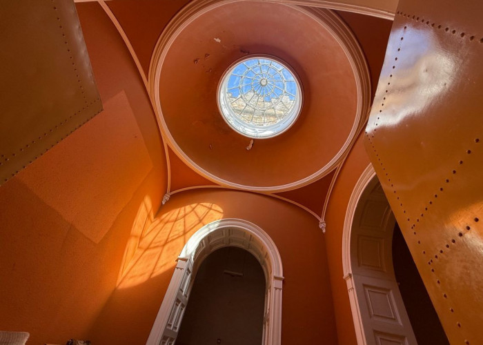 48. Skylight