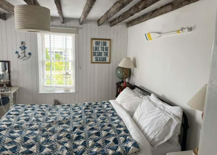 12. Bedroom (Double)