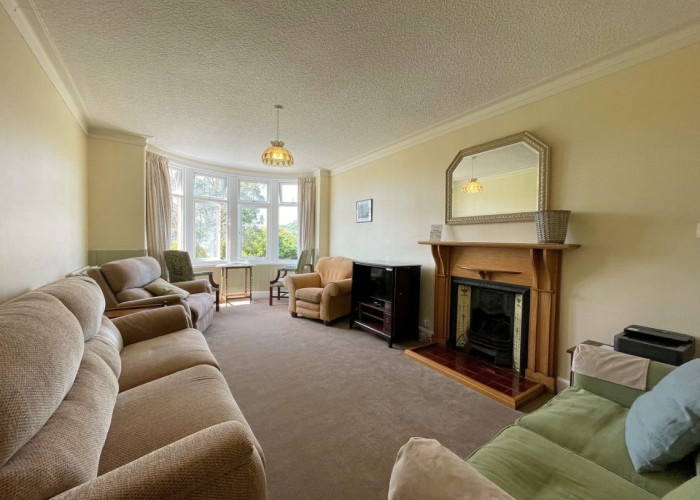 5. Livingroom, Fireplace