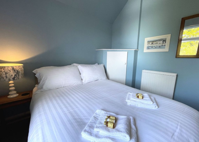 37. Bedroom (Double)