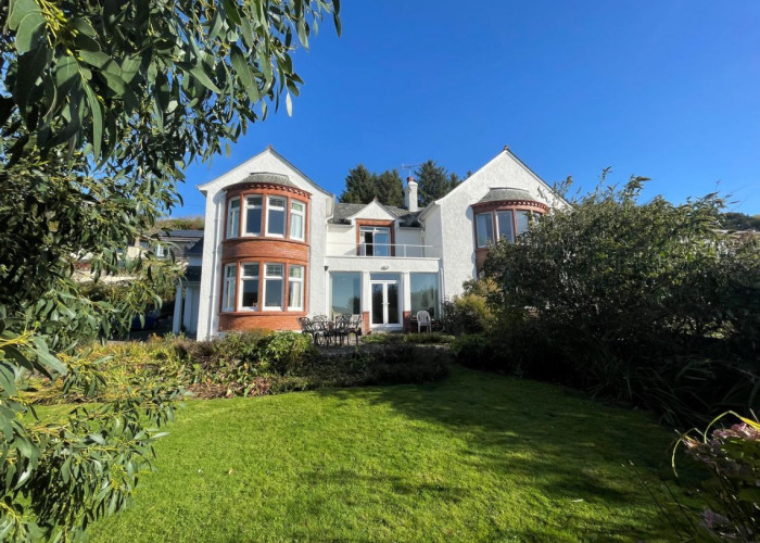 3. Exterior, Lawn, Garden (Rear, Large)