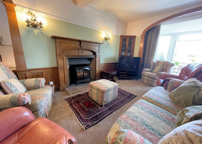 14. Livingroom, Fireplace