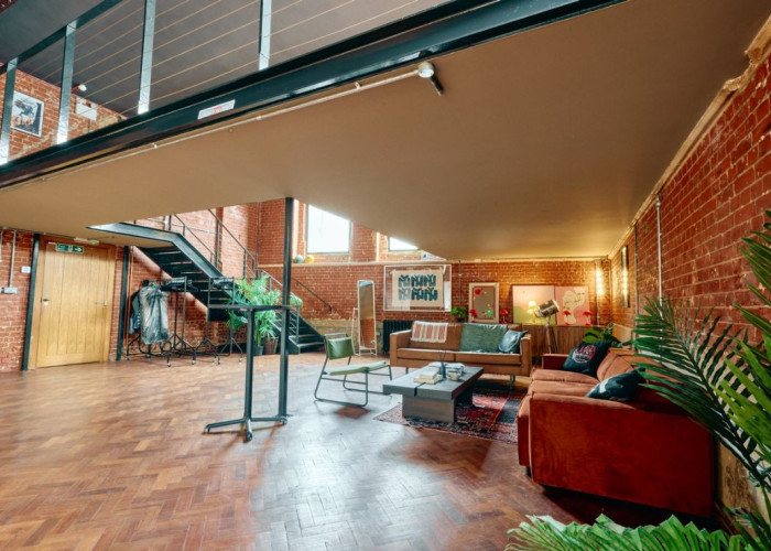 Modern Studio with Exposed Brickwork in Converted Warehouse For Filming