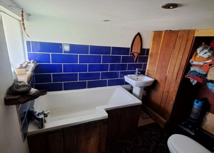 33. Bathroom