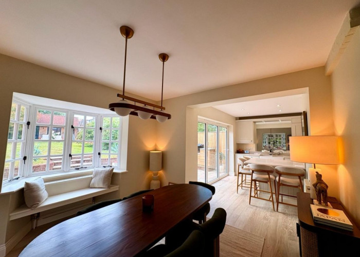 4. Diningroom, Kitchen With Table, Open-plan