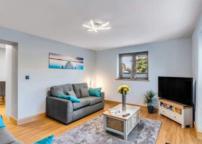 2 Bedroom Annexe Apartment for Filming