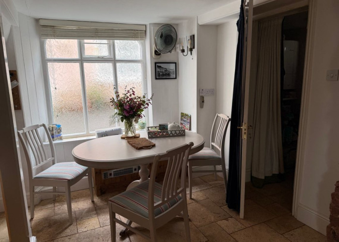 16. Diningroom