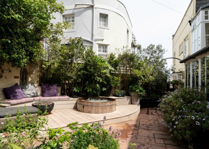 53. Hot Tub/Jacuzzi, Decking