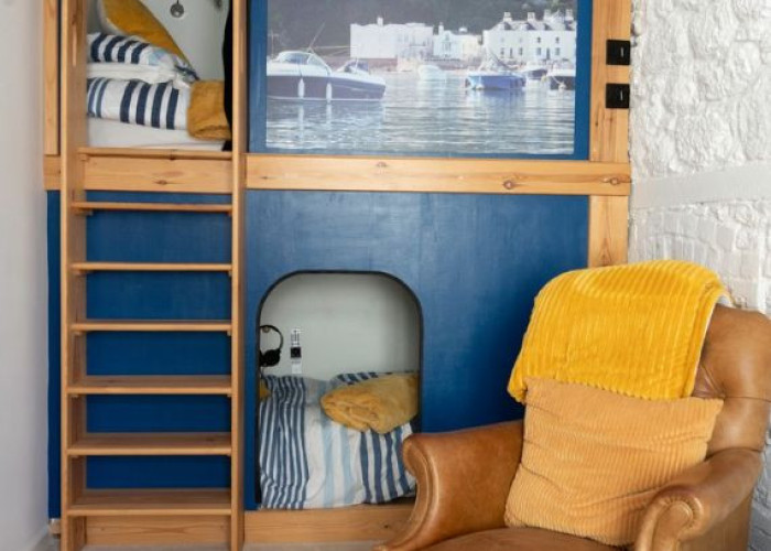 30. Bedroom (Childrens)