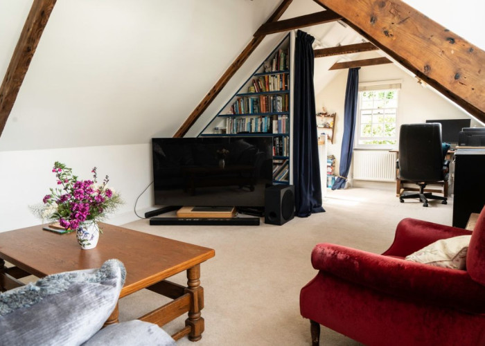 47. Livingroom, Attic/Loft