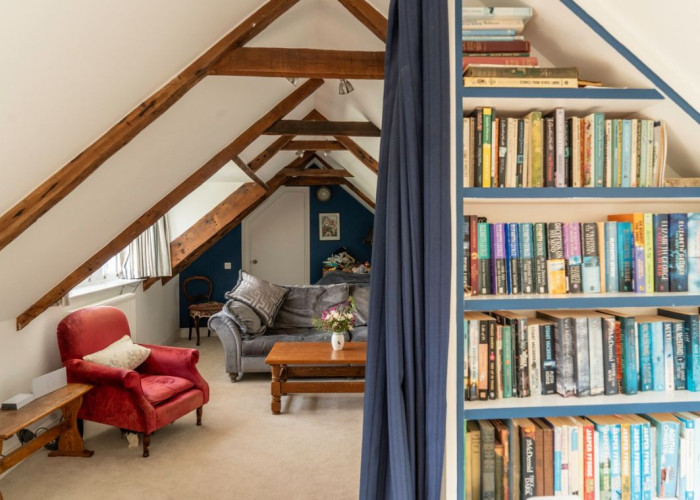 50. Livingroom, Shelving
