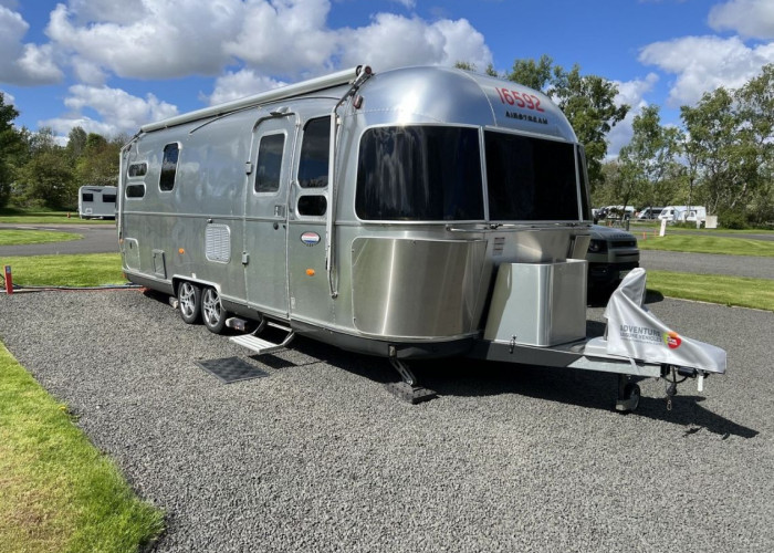 Vintage Airstream Caravan Available For Filming