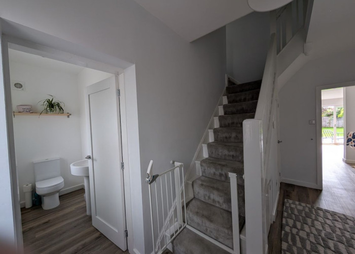 3. Stairway / Staircase, Hall