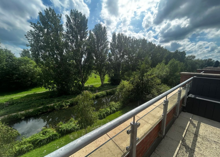 27. River / Stream, Balcony, Terrace, Garden (Roof)