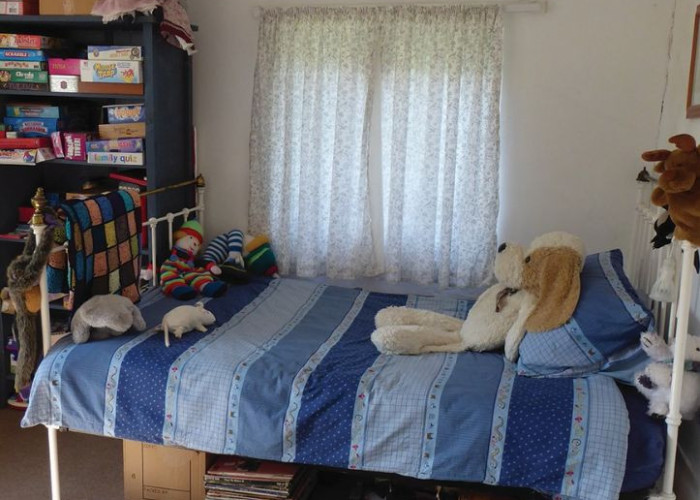 16. Bedroom (Childrens)