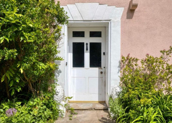 2. entrance