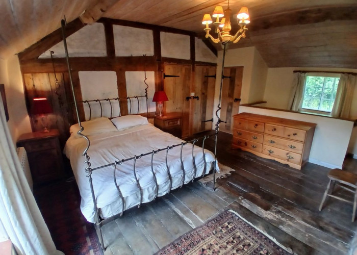 21. Bedroom (Double), Wooden Floor