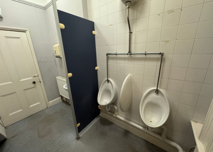 113. Toilet / Toilet Block