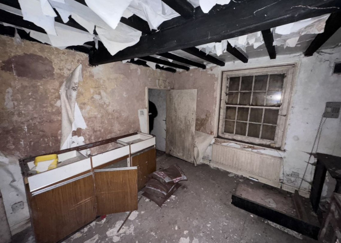 4. Kitchen, Derelict