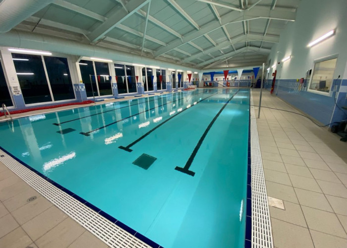 23. Swimming-pool