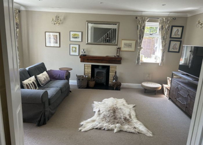 7. Livingroom, Fireplace, Wood Burner