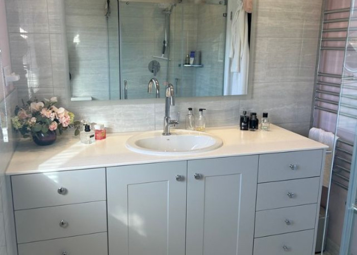 32. Bedroom (Master/En-Suite)