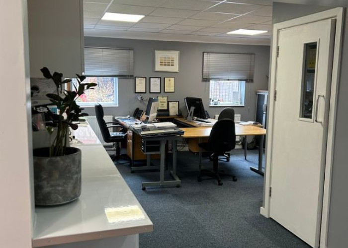 76. Office