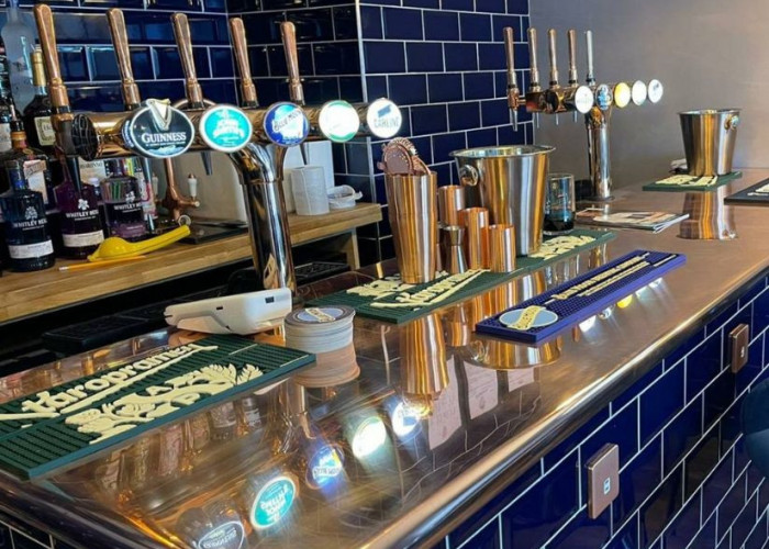 2. Pub / Bar