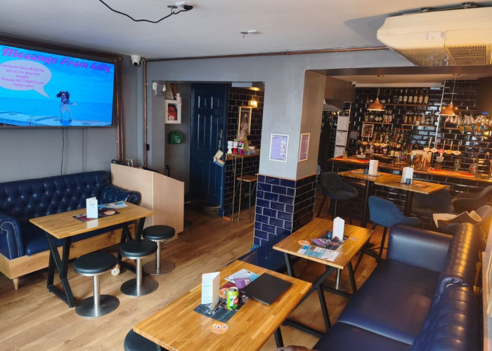 3. Pub / Bar