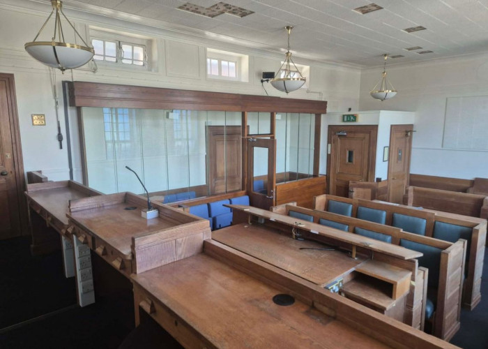 London Courthouse Including Cells Available for Filming