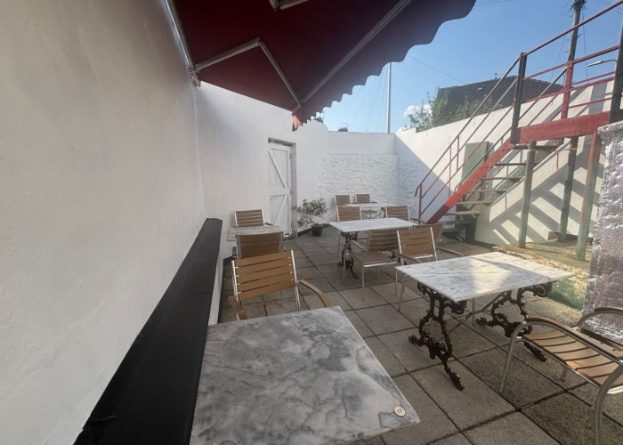14. Cafe, Terrace