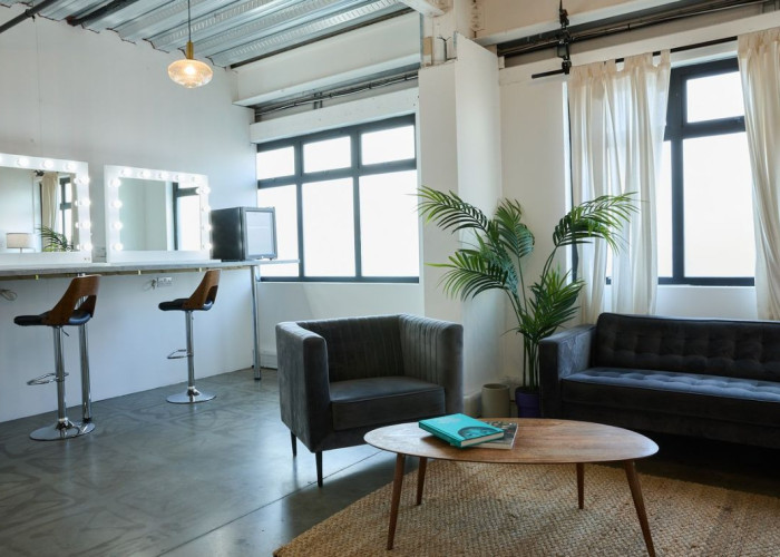 5. Studio, Dressing Room/Walk-in Wardrobe