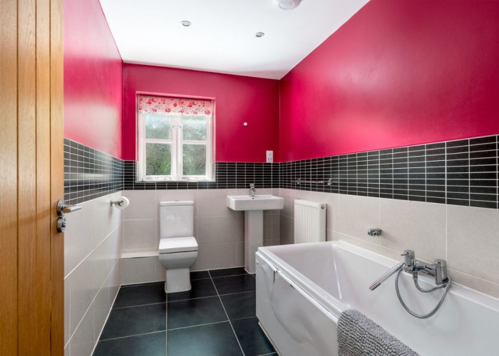 25. Bathroom