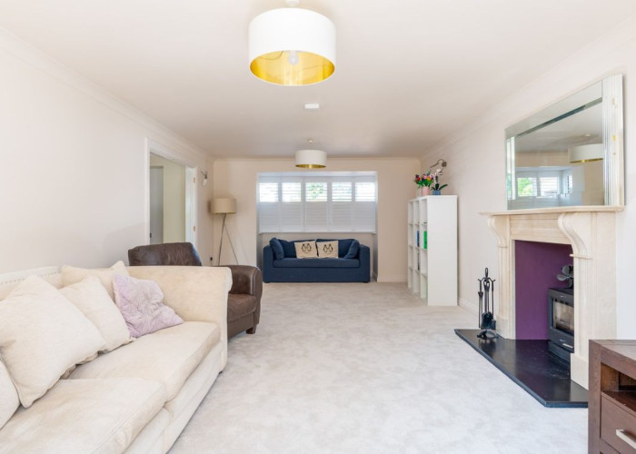 5. Livingroom, Fireplace