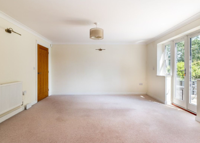 9. Diningroom, Empty Room