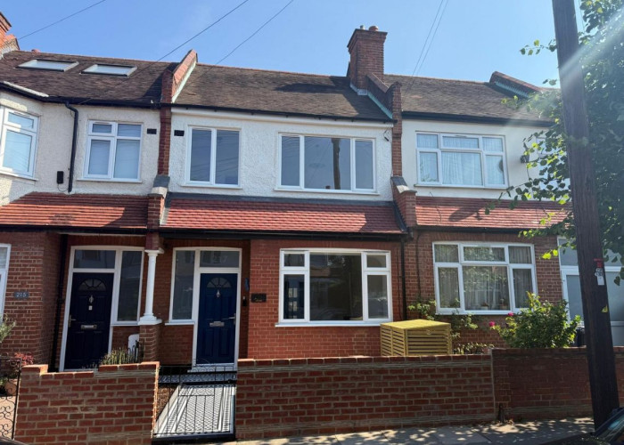 Modernised Three Bedroom Terraced Home for Filming